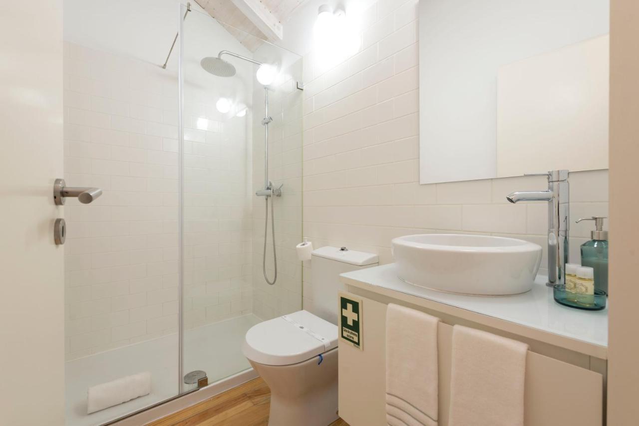 Ferienwohnung Doispontozero Oliveirinhas Porto Exterior foto