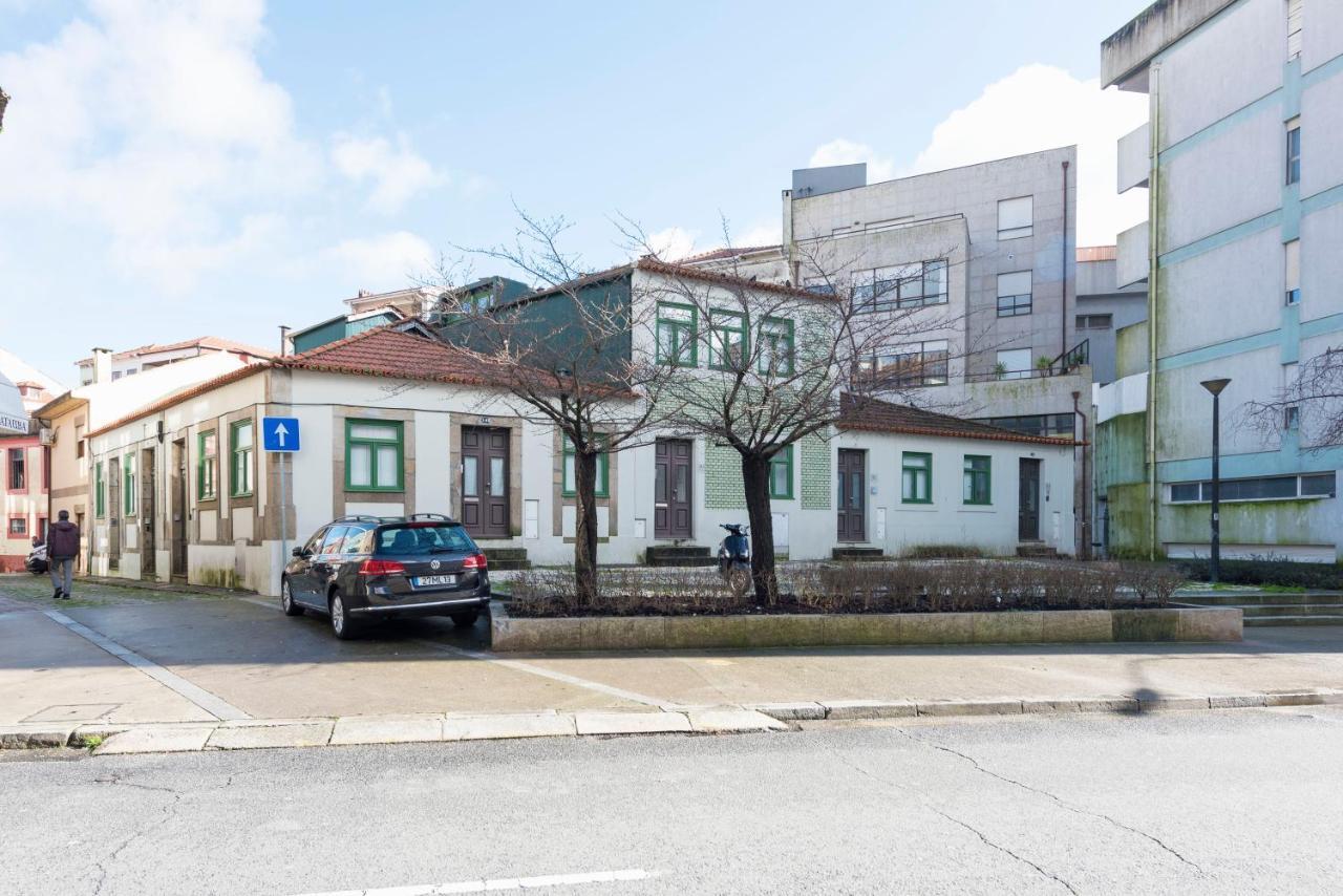 Ferienwohnung Doispontozero Oliveirinhas Porto Exterior foto